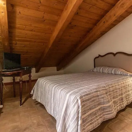 Casa Isolani Guest House Santo Stefano-2