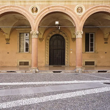 Casa Isolani Guest House Santo Stefano-3